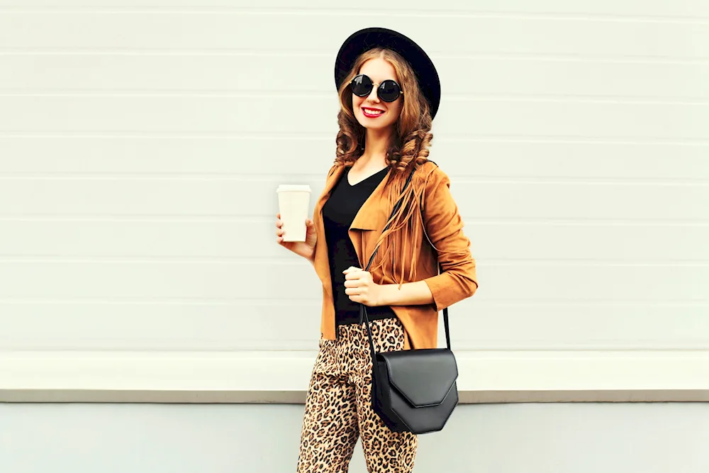 What to wear with a leopard bag