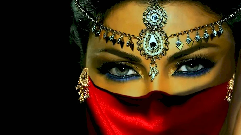 Sabina Baisakova Oriental eyes