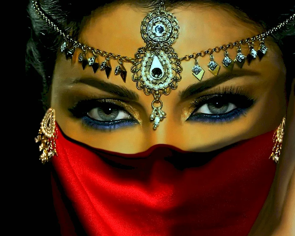 Sabina Baisakova Oriental eyes