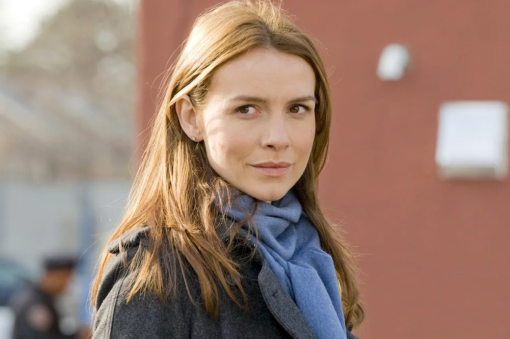 Saffron Burrows. Burrows