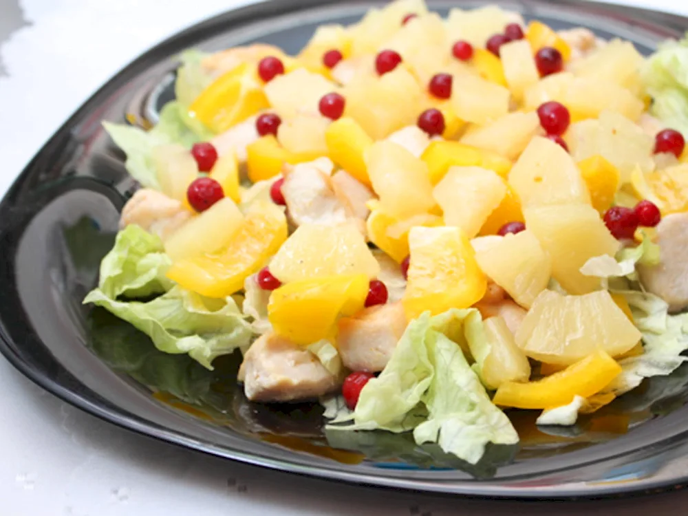 Salad with pineapple and chicken