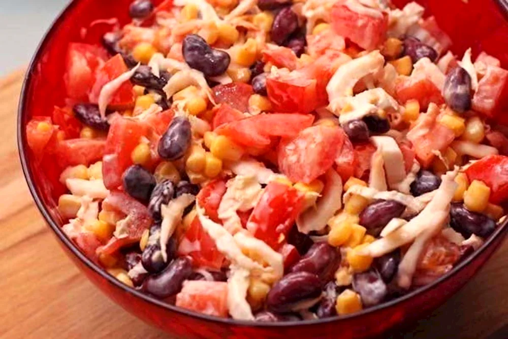 Salad Colchida with red beans