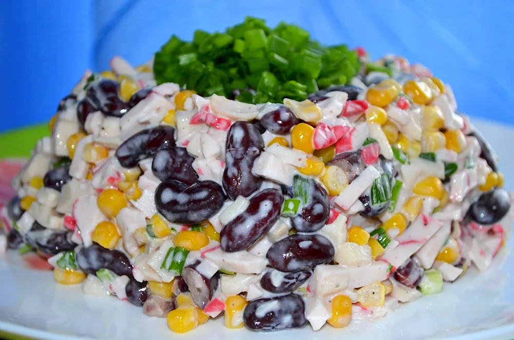 Salad with beans and crab sticks