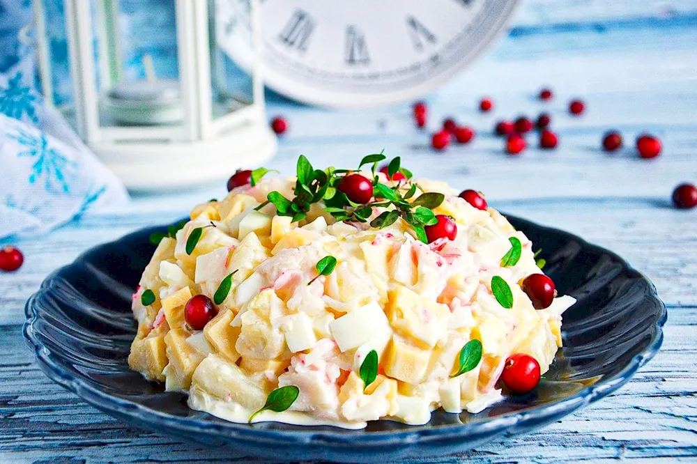 Salad with pineapple and ham