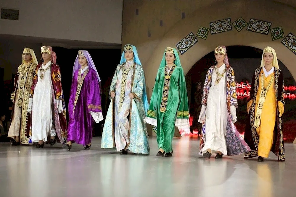 Samarkand National women's costume