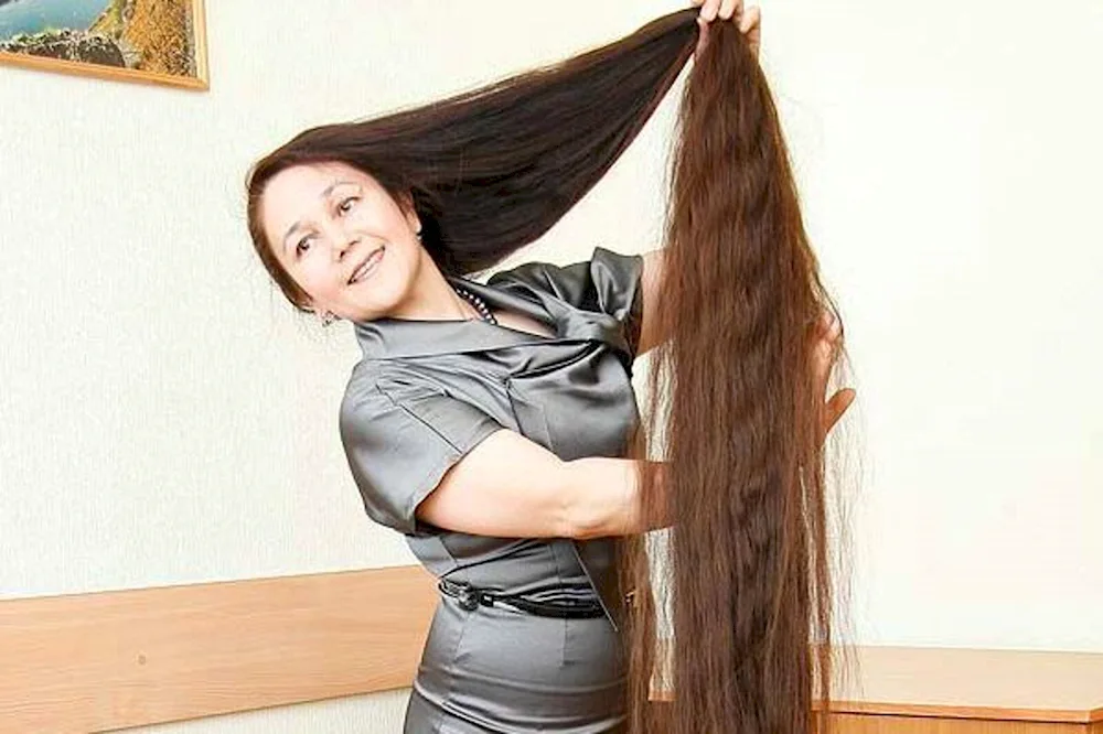 The longest hair in the world in a girl
