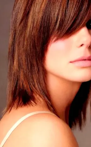 Sandra Bullock bob haircut