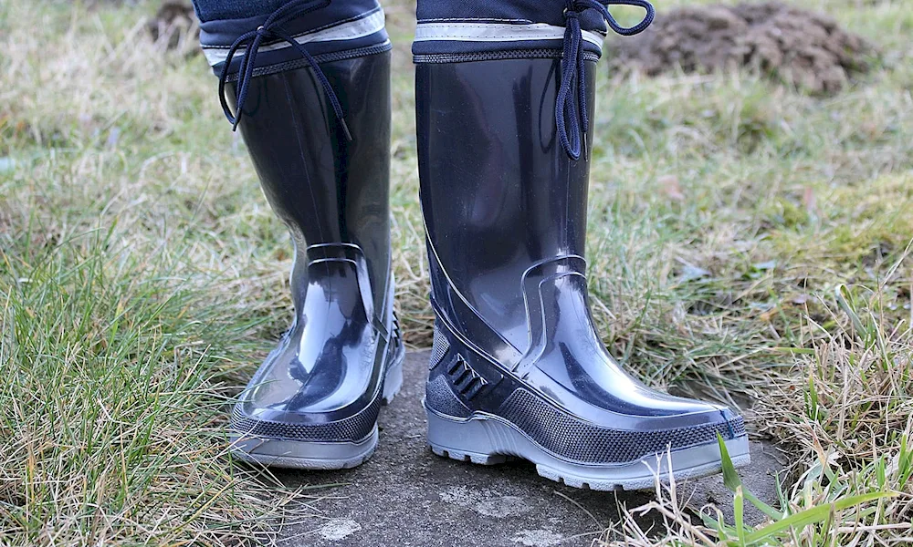 Rubber boots