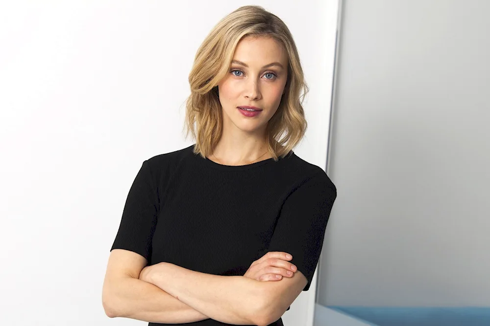 Sarah Gadon