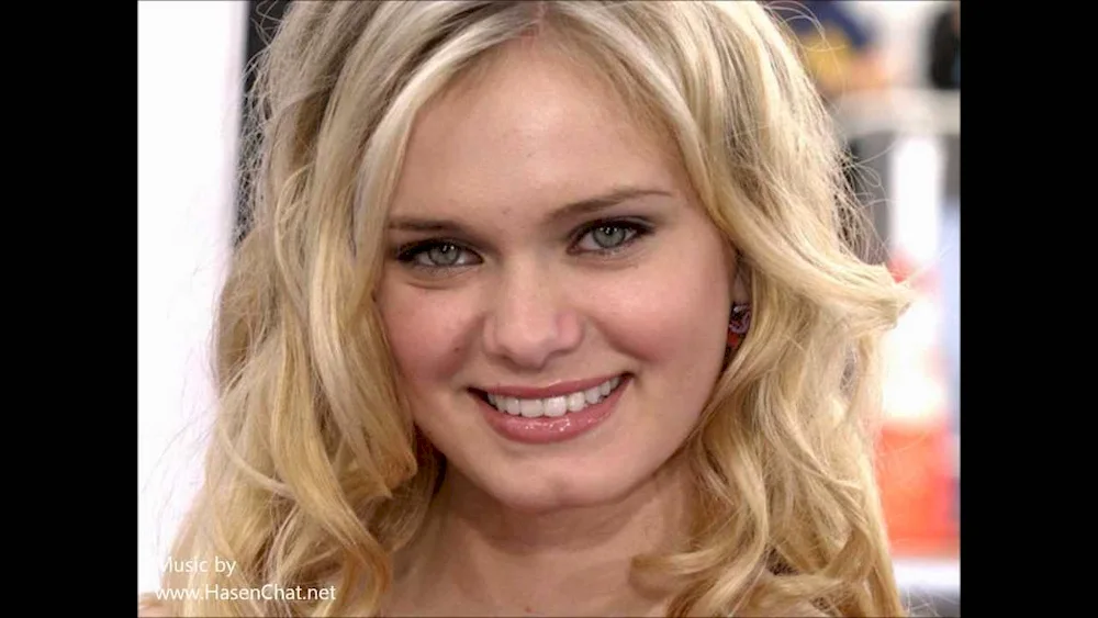 Aquamarine film 2006 Sara Paxton