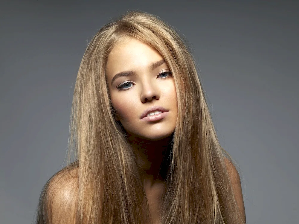 Light russet hair