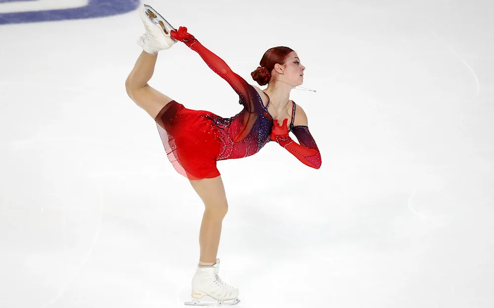 Sasha Trusova figure skater 2022