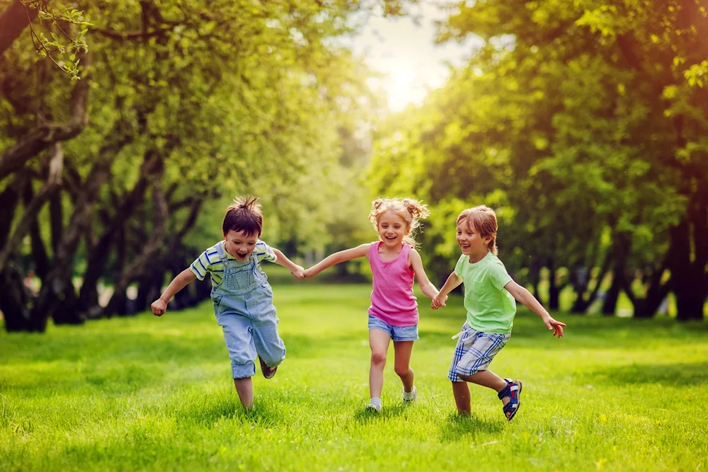 Children running