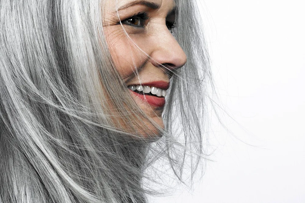 Daphne Hicks Grey hair