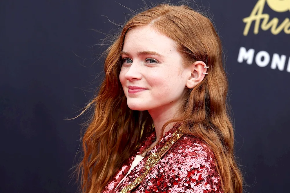 Sadie Sink whale