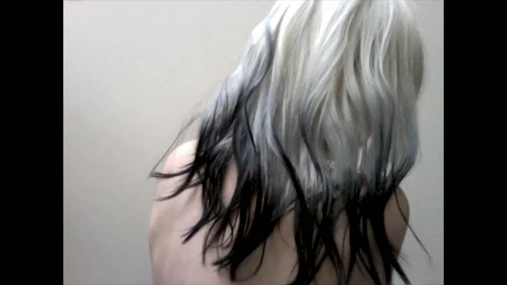 Coloured hair tips