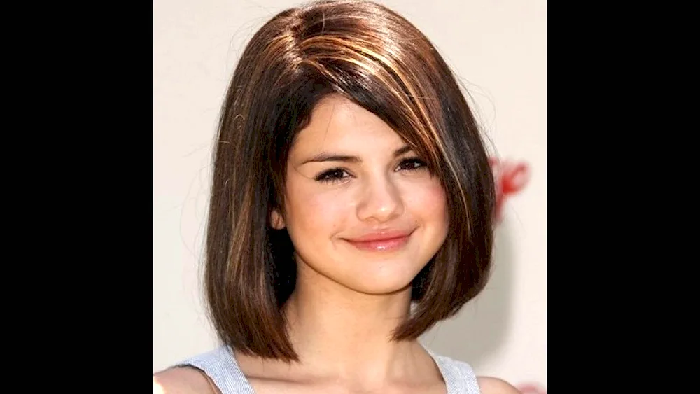 Selena Gomez bob haircut