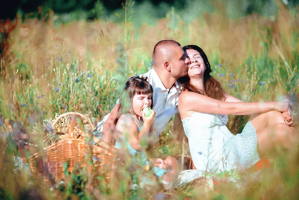 Family photo shoot in the nature
