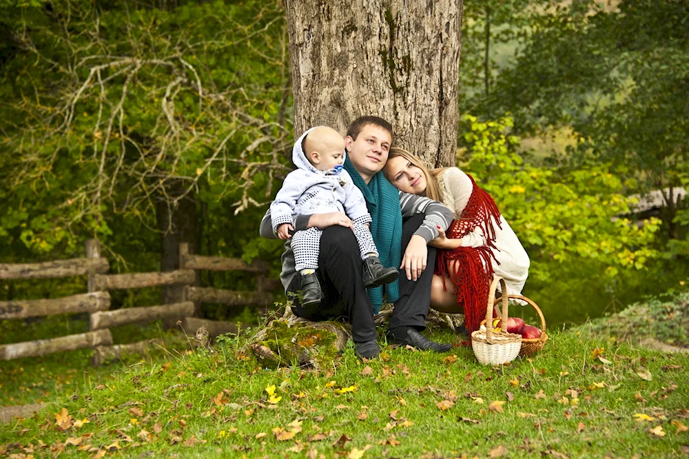 Family photo shoot in nature