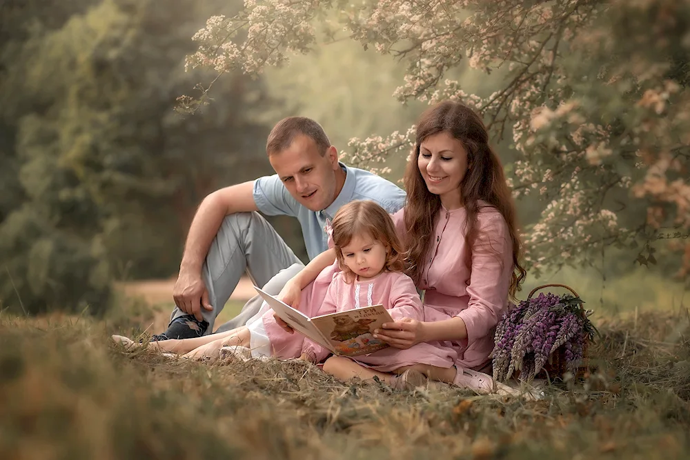 Family photo shoot in nature