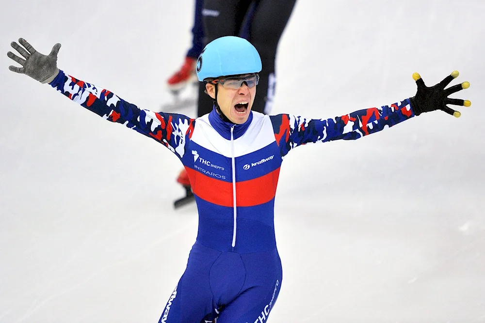 Semen Yelistratov short- 1500m track