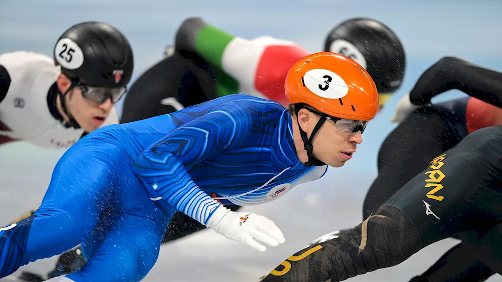 Semen Elistratov short track track 1500m