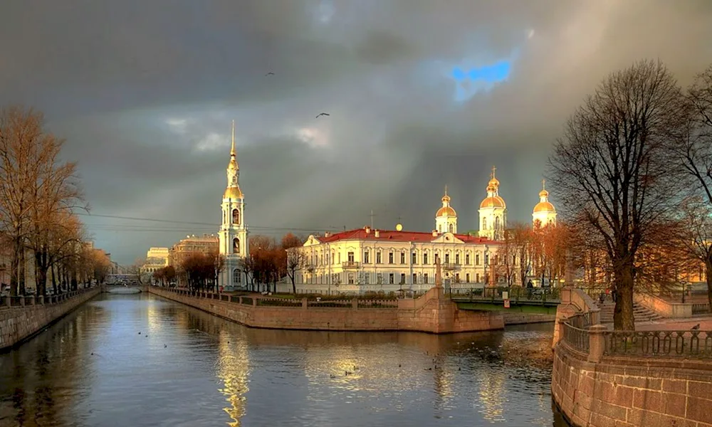Semistress in St. Petersburg St. Petersburg