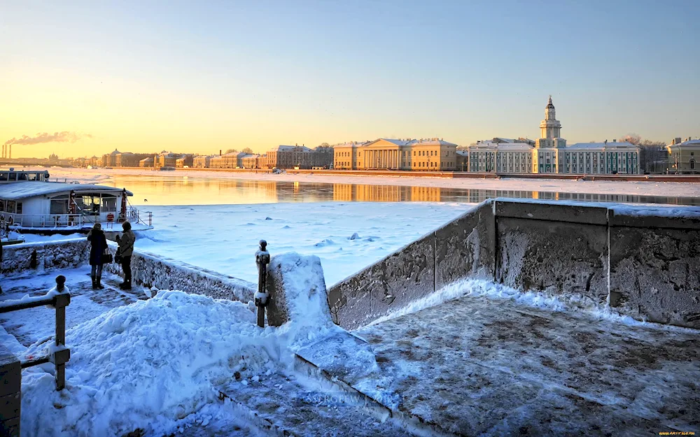 Semistress in St. Petersburg