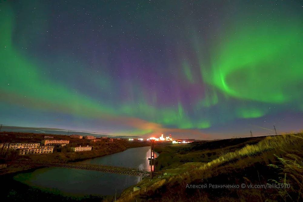 Northern Lights Vorkuta tundra