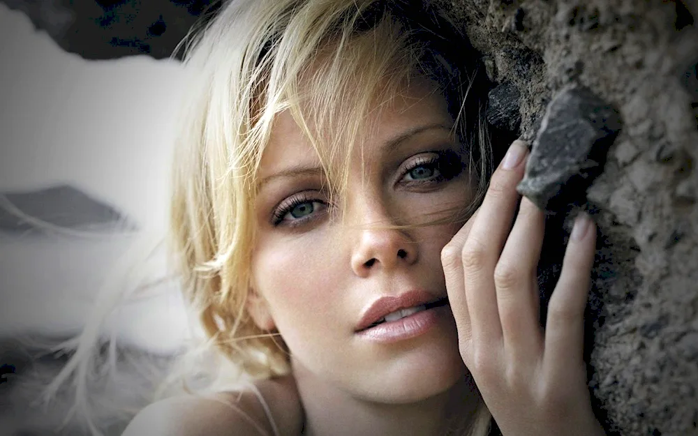 Charlise Theron. Theron