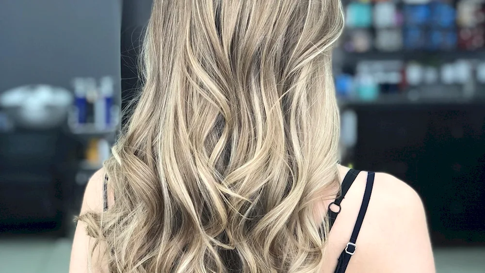 Brond hair colour