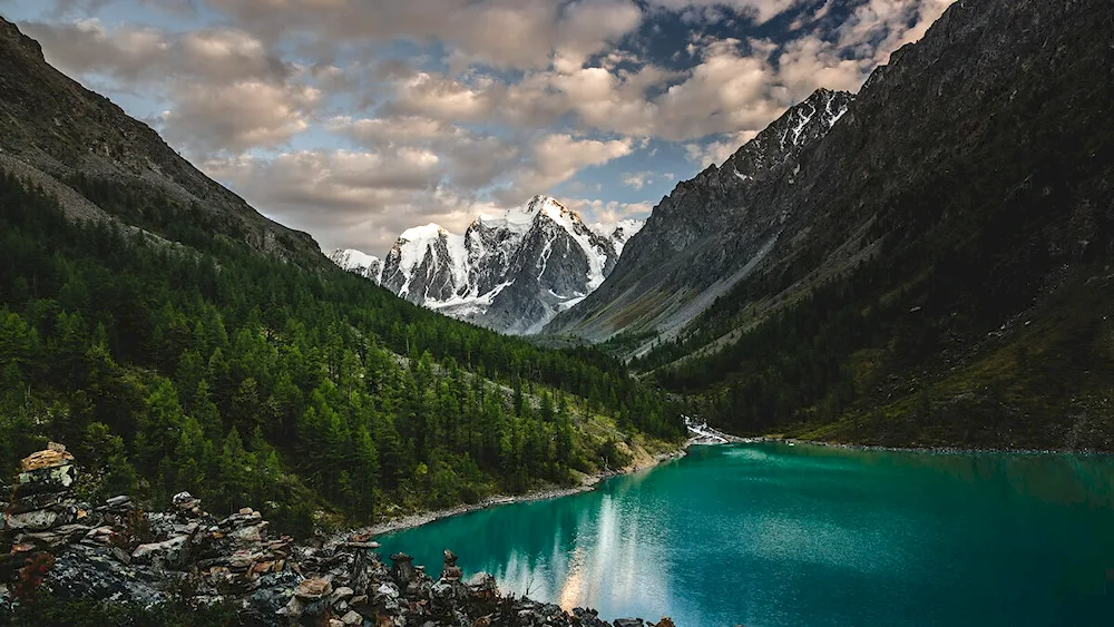 Shavlinskoe Lakes