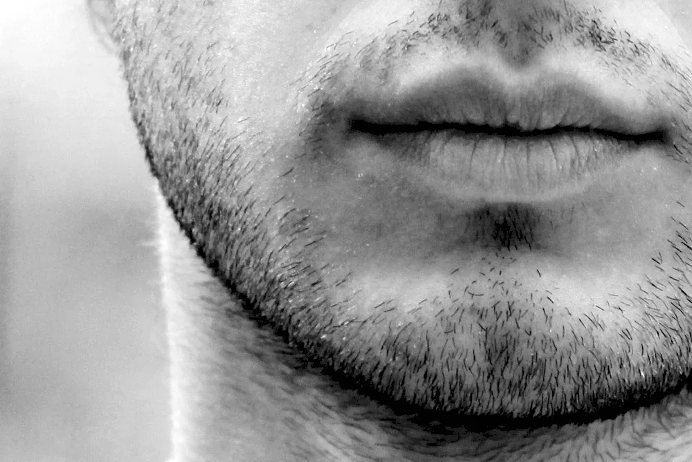 Men's lips