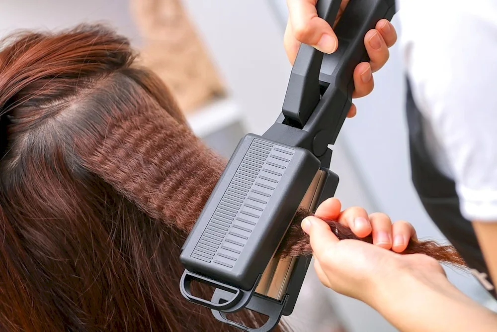 Tyra corrugated curls on hair 2022