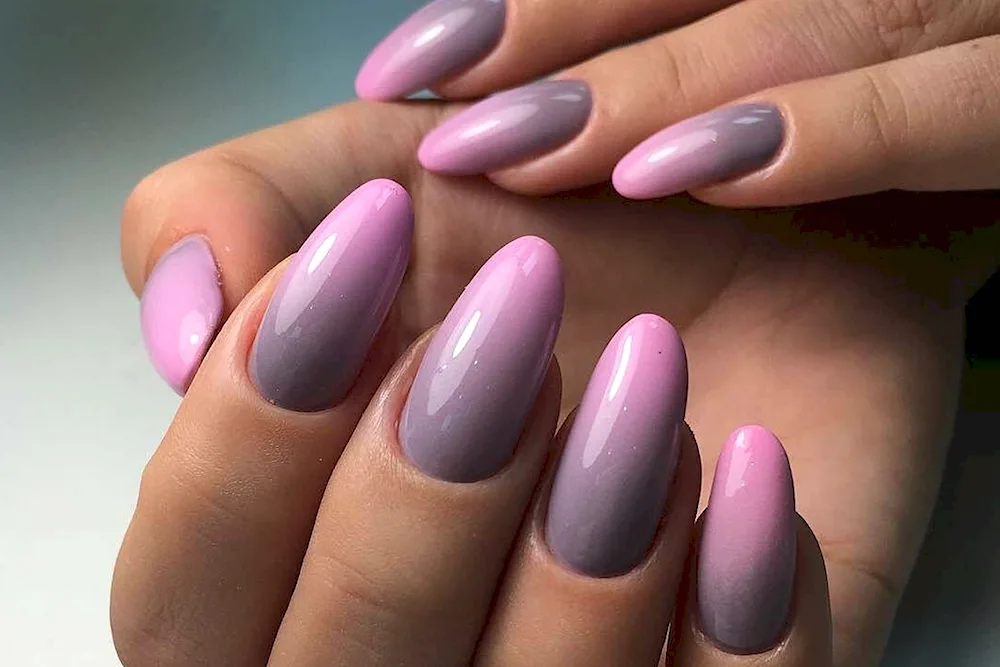 Ombré on nails