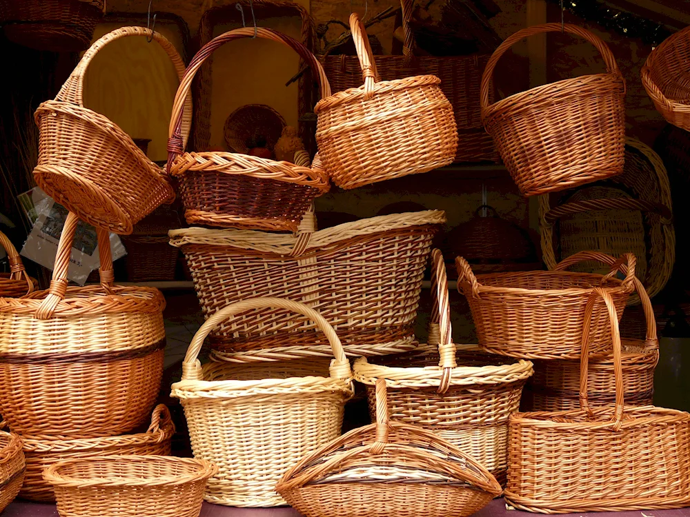 Shilovsky vine weaving