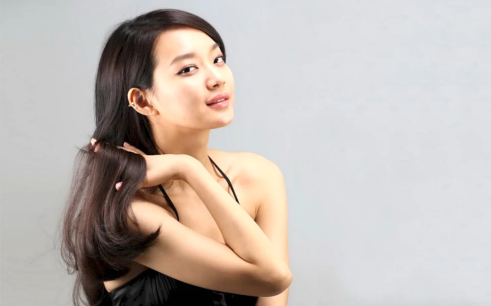 Shin min Ah 2022