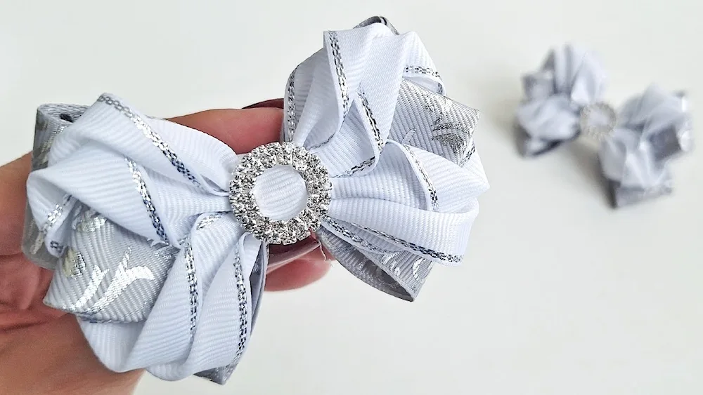Ring on a bundle