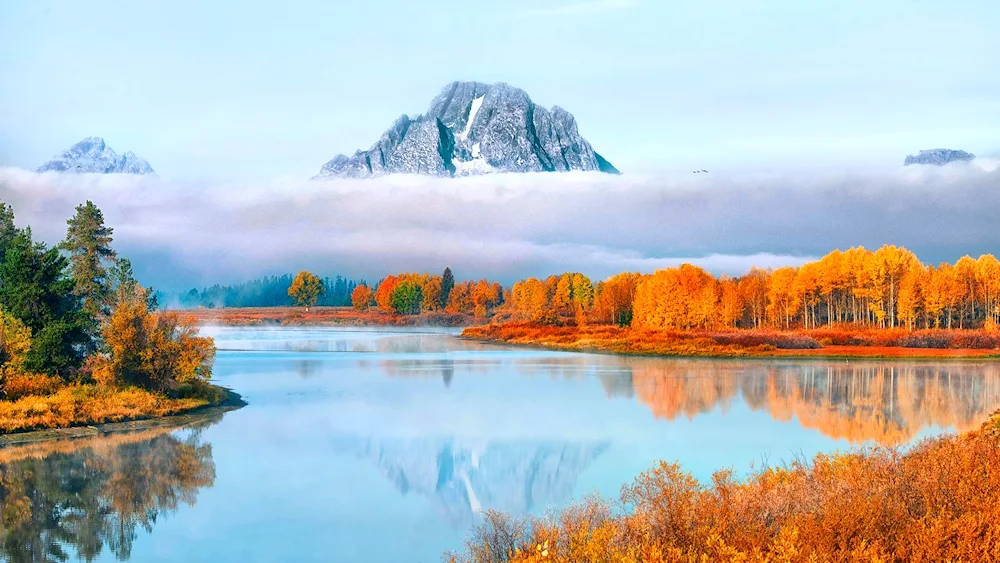 Dunai River Autumn Mountains