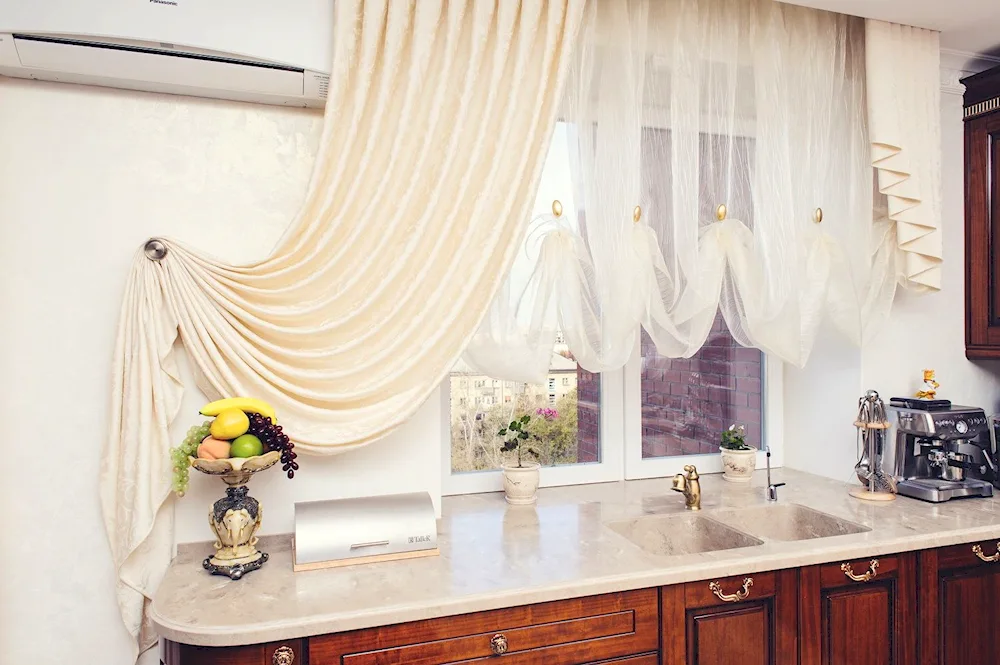 Curtains for kitchen