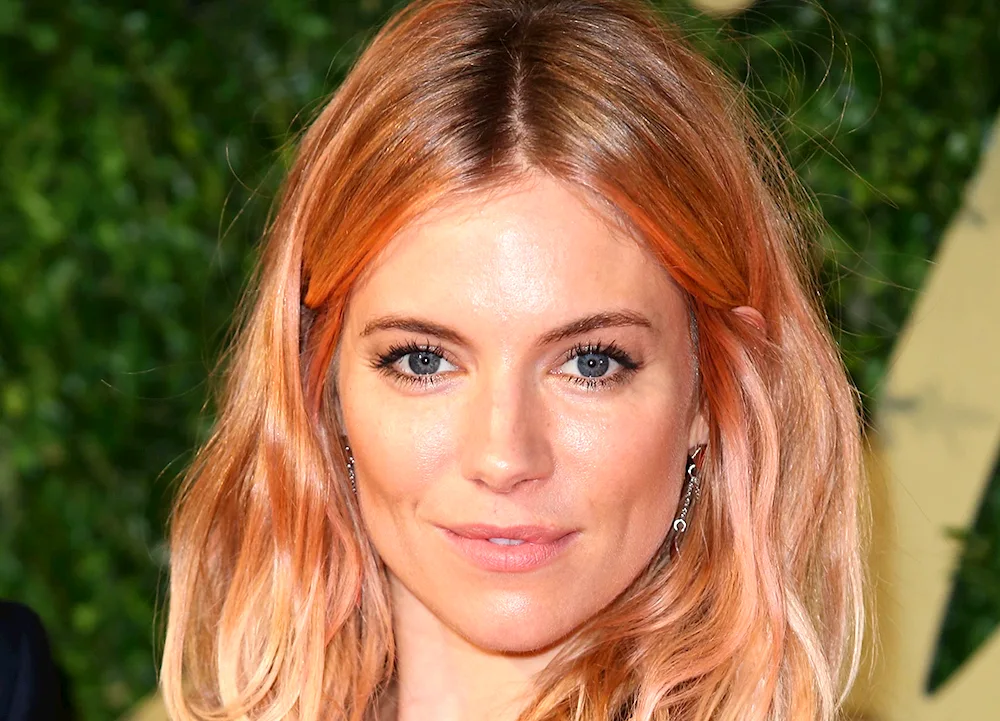 Sienna Miller blonde