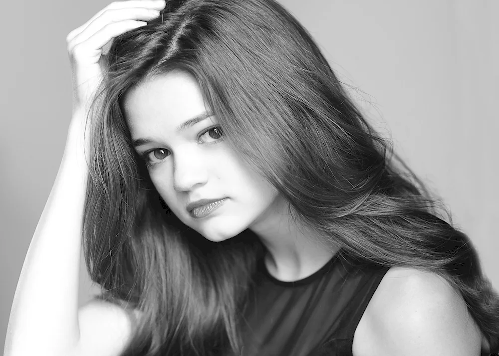 Ciara Bravo cherry film