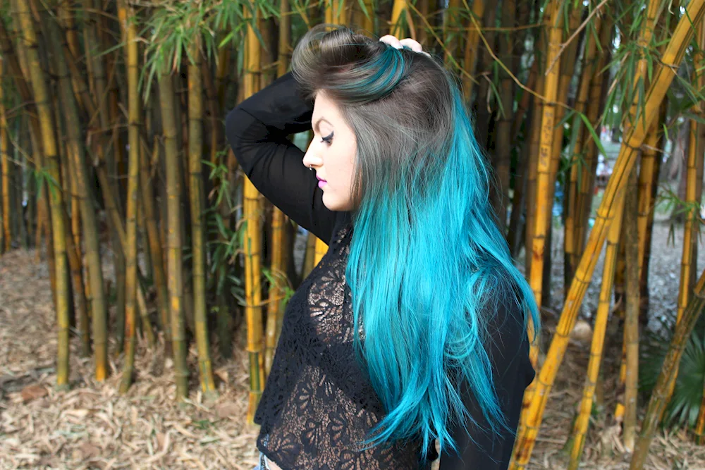 Kylie Jenner with blue hair