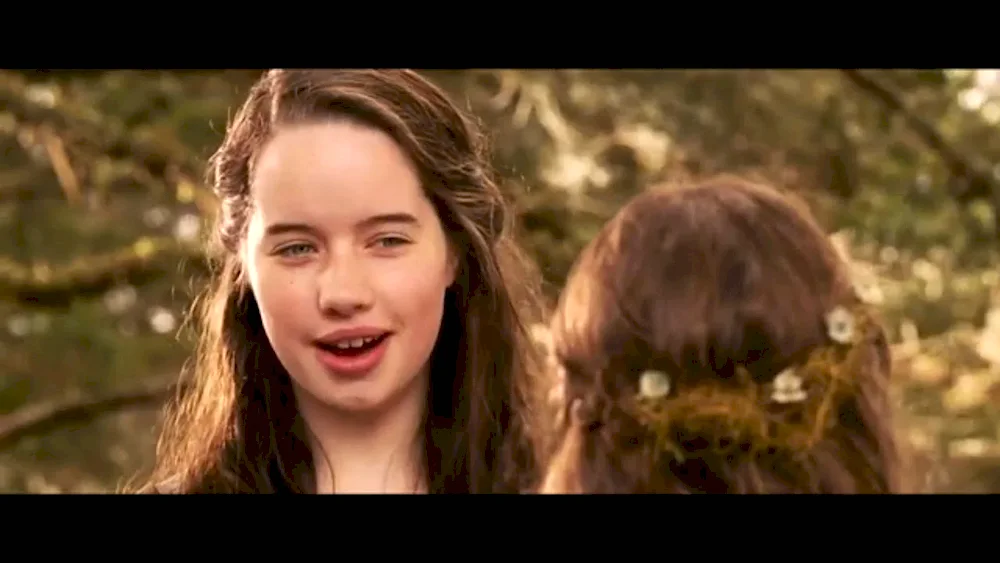 Anna Popplewell