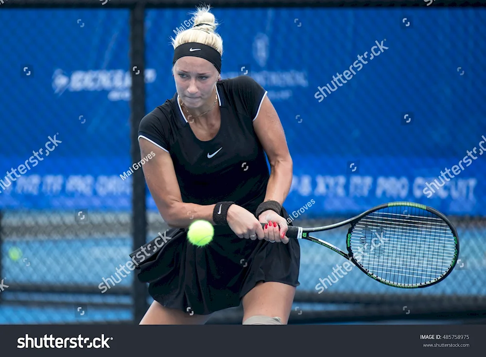 Sizikova tennis player