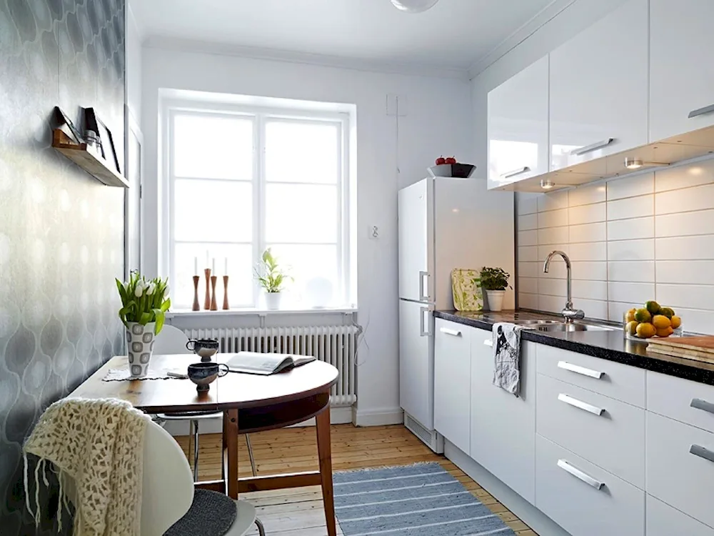 Scandi kitchen white Khrushchevka 5 sq