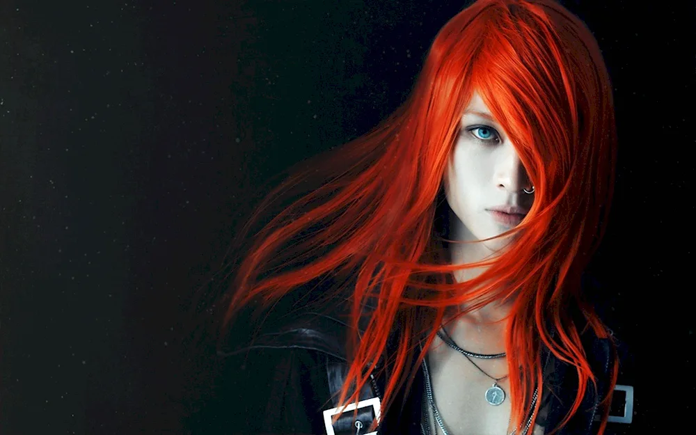 Carlet Taylor with red hair