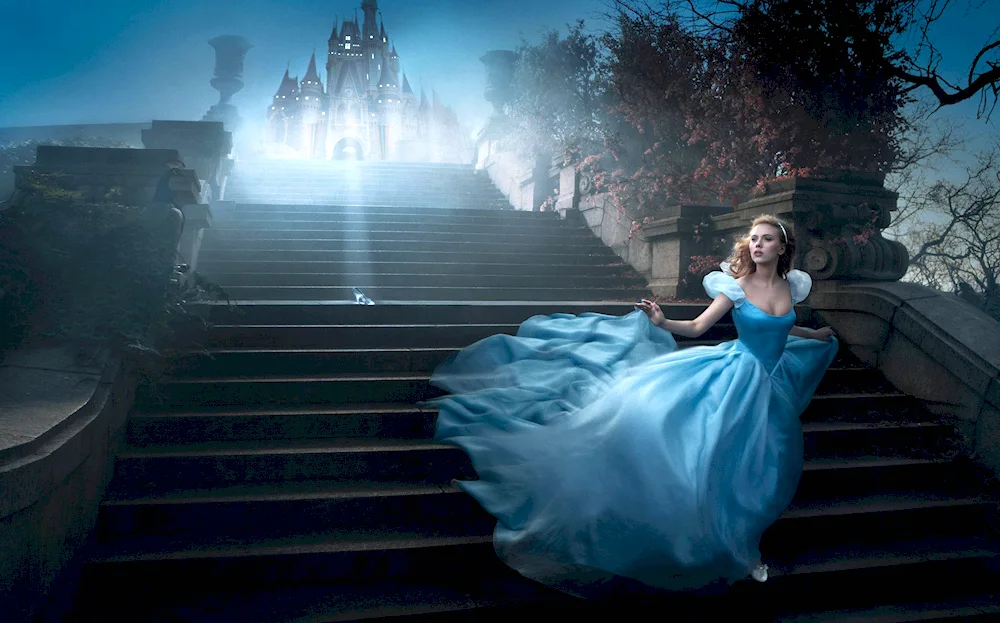 Lily James Cinderella 2015
