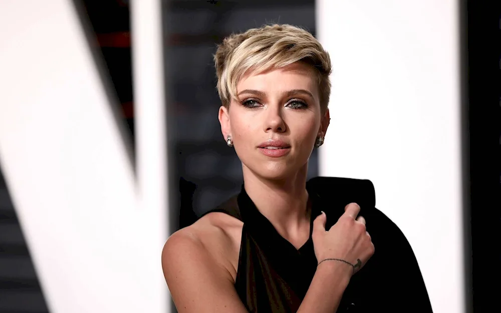 Scarlett Johansson with a short haircut