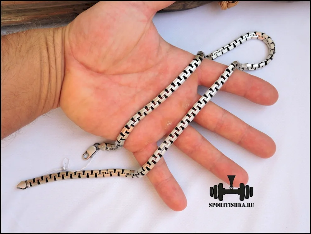 Chipped anchor chain silver